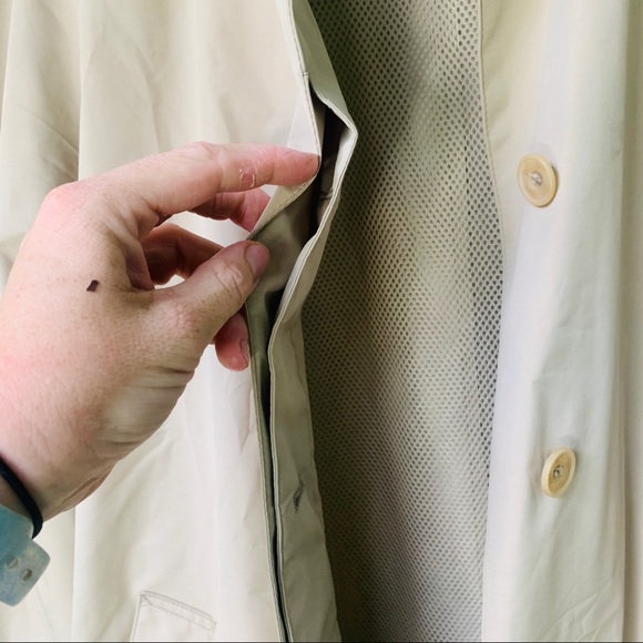 vtg retro London beige tan water proof trench coat - Picture 6 of 7